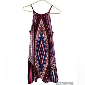 Size medium Etiquette Boutique multi color shift dress